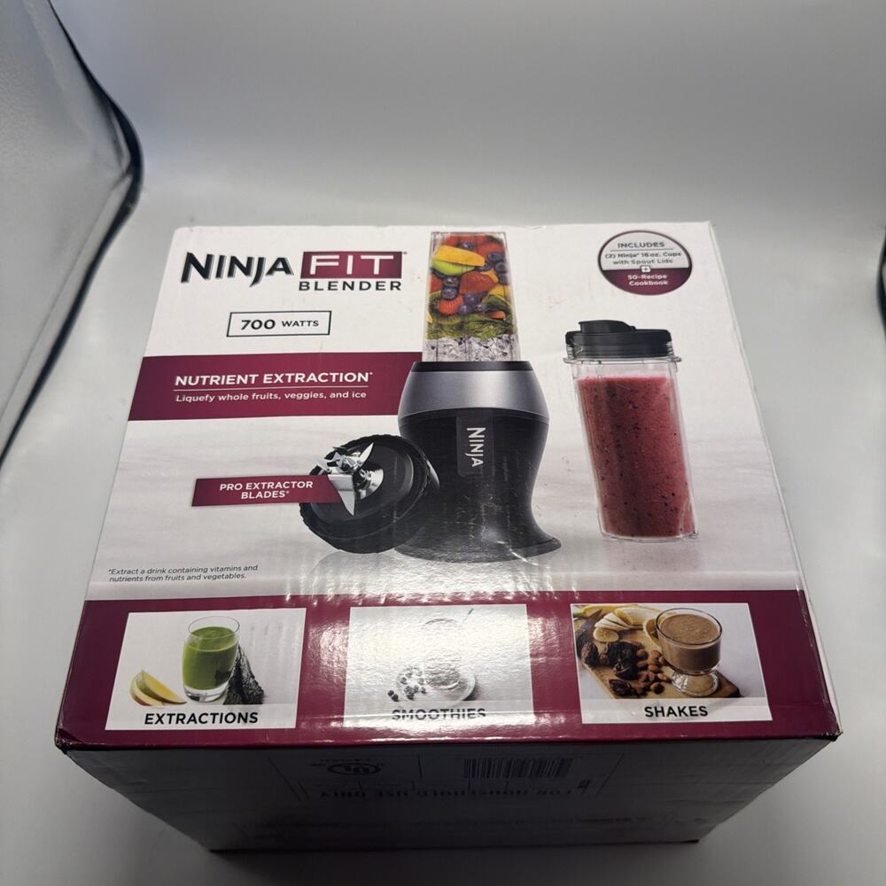 Ninja Fit Compact Personal Blender 16 oz ToGo Cups with Spout Lids